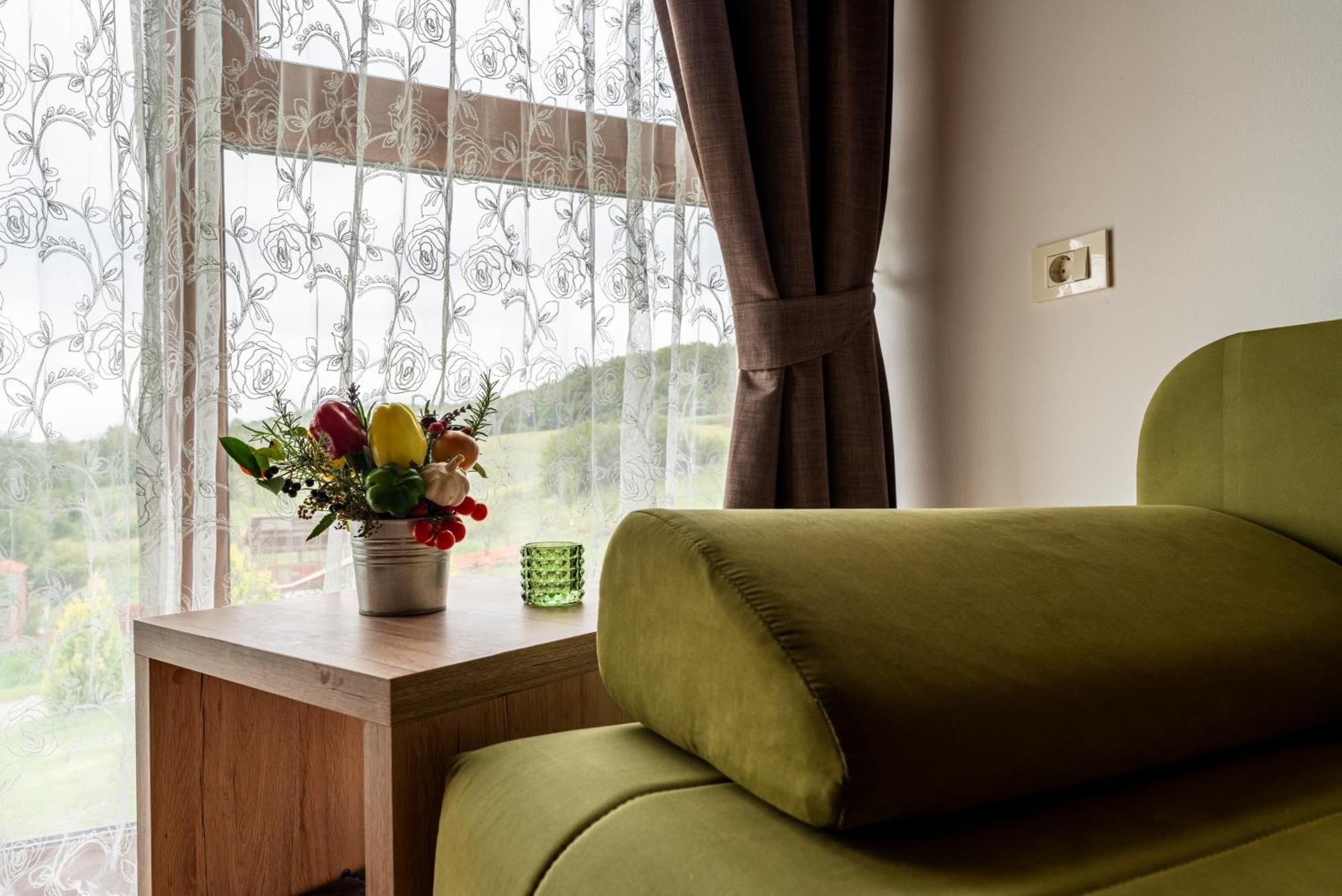 Bed&Breakfast Vinarija Coner Bjelovar Exterior foto